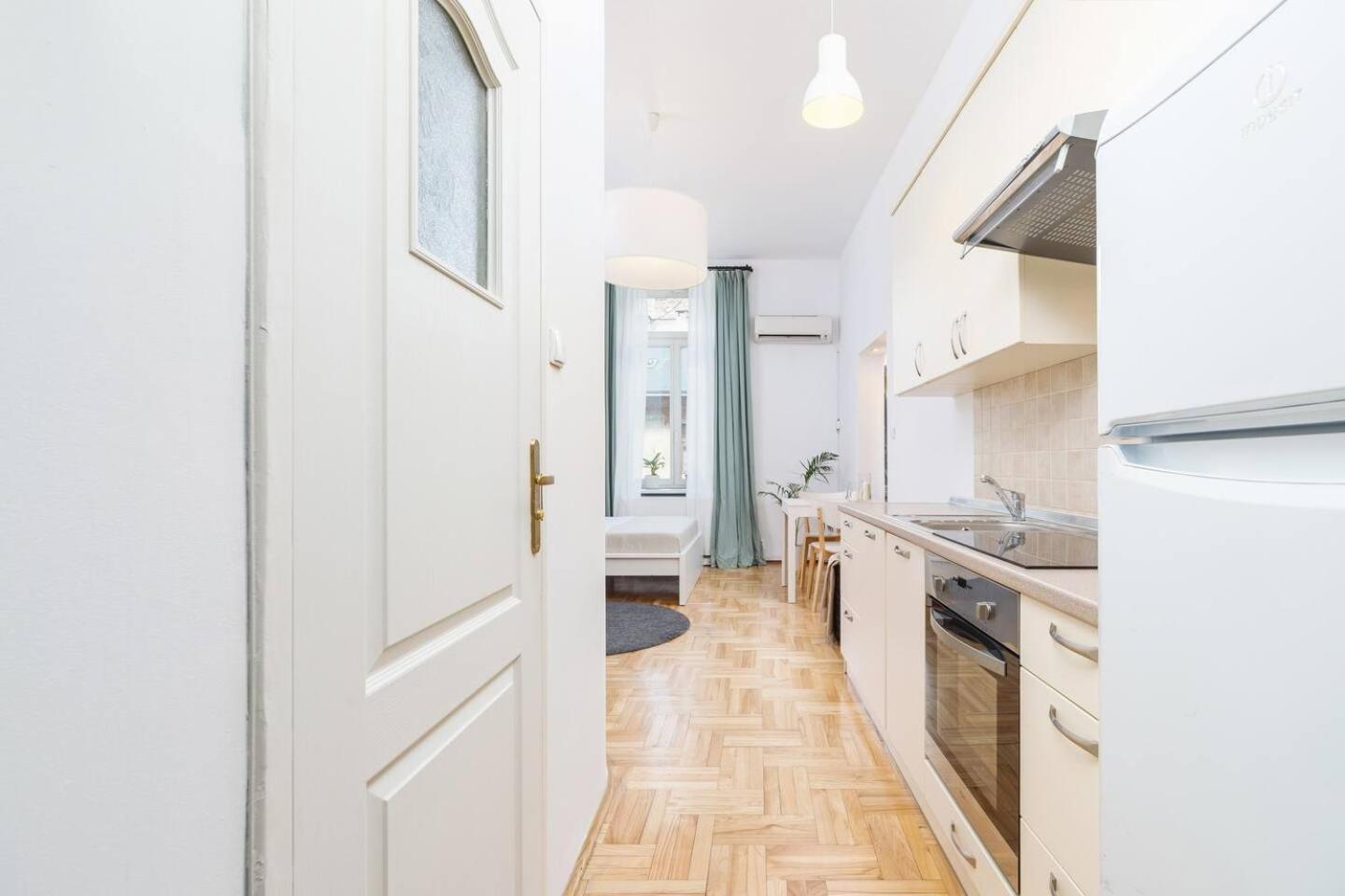 Private Parking - Old Town - Sw Krzyza 16 Street Apartment Krakow Exterior photo